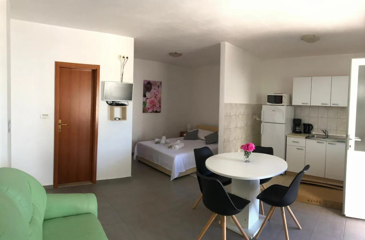 Apartments Mira Trogir
